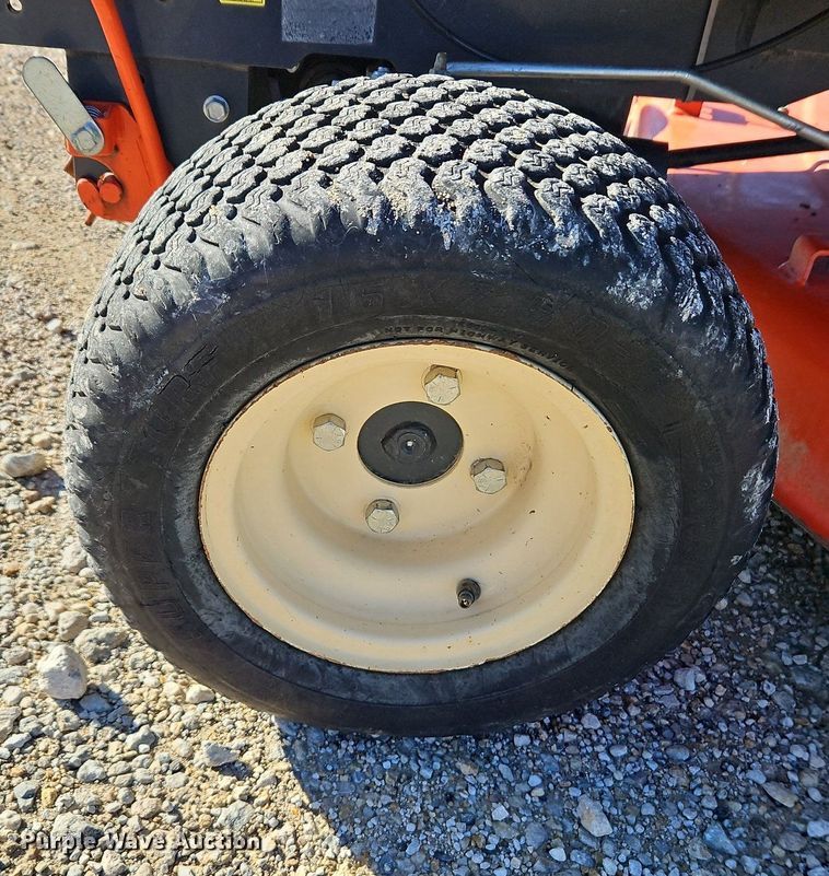 image for item LB9561 Kubota GR2120  lawn mower