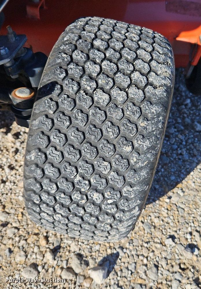 image for item LB9561 Kubota GR2120  lawn mower