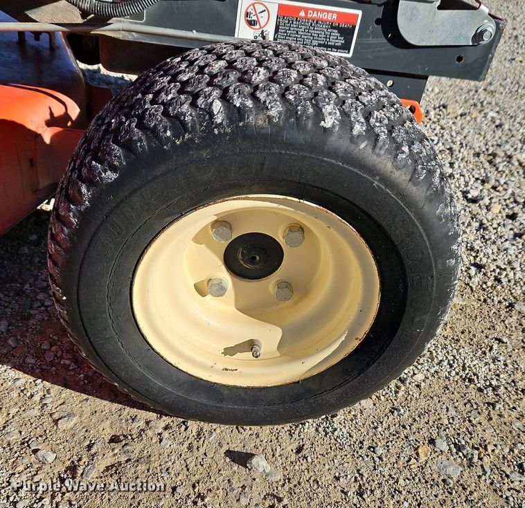 image for item LB9561 Kubota GR2120  lawn mower