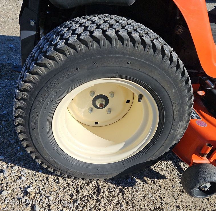 image for item LB9561 Kubota GR2120  lawn mower