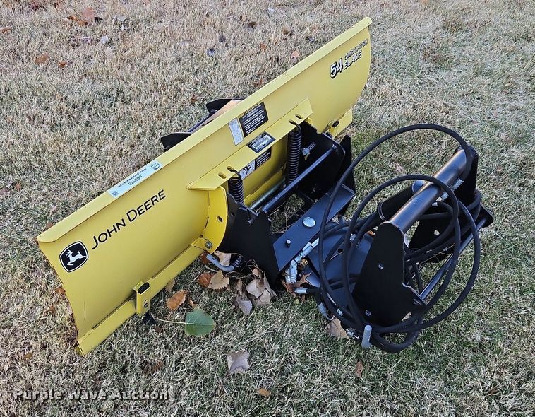 image for item LB9570 John Deere  quick hitch blade