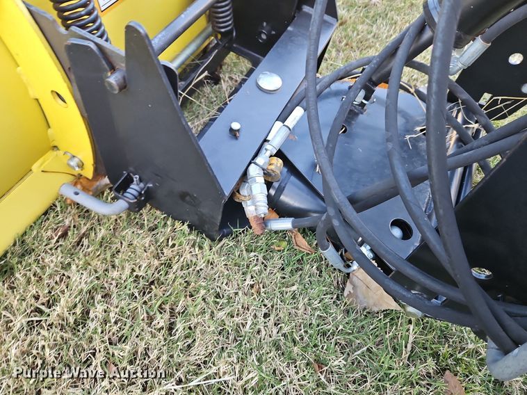 image for item LB9570 John Deere  quick hitch blade