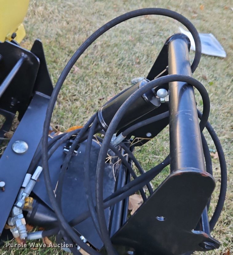 image for item LB9570 John Deere  quick hitch blade