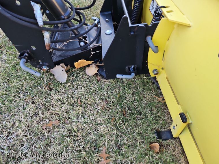 image for item LB9570 John Deere  quick hitch blade