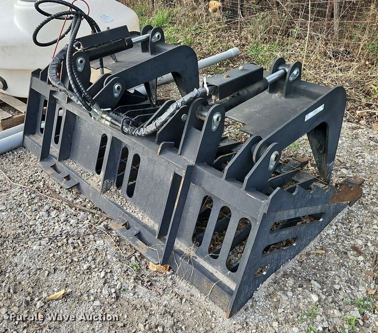 image for item LB9586 Titan  skid steer grapple bucket