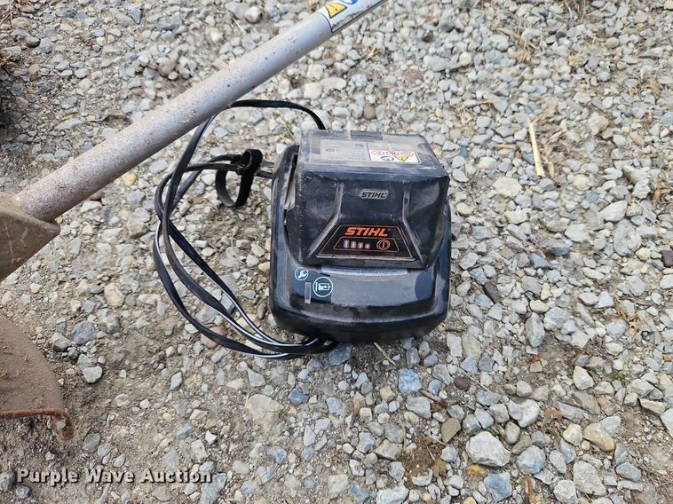 image for item LB9587 Lawn mowing equipment