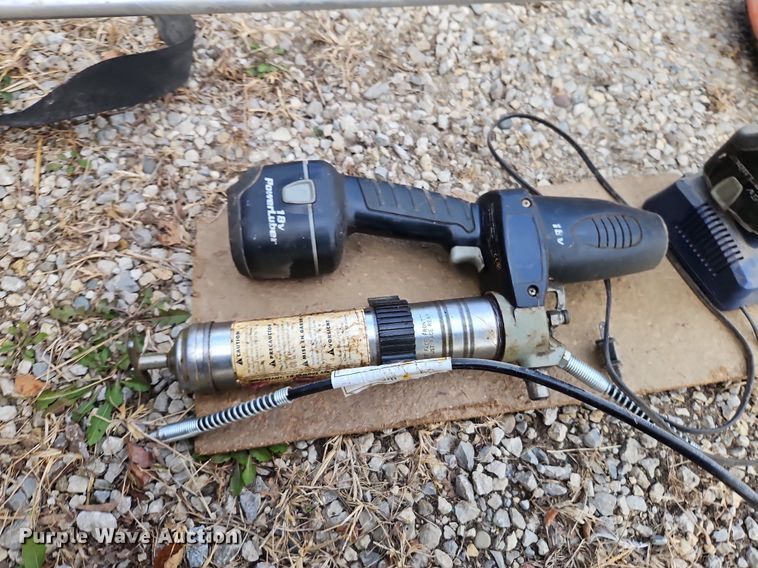 image for item LB9587 Lawn mowing equipment