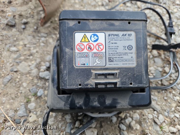 image for item LB9587 Lawn mowing equipment