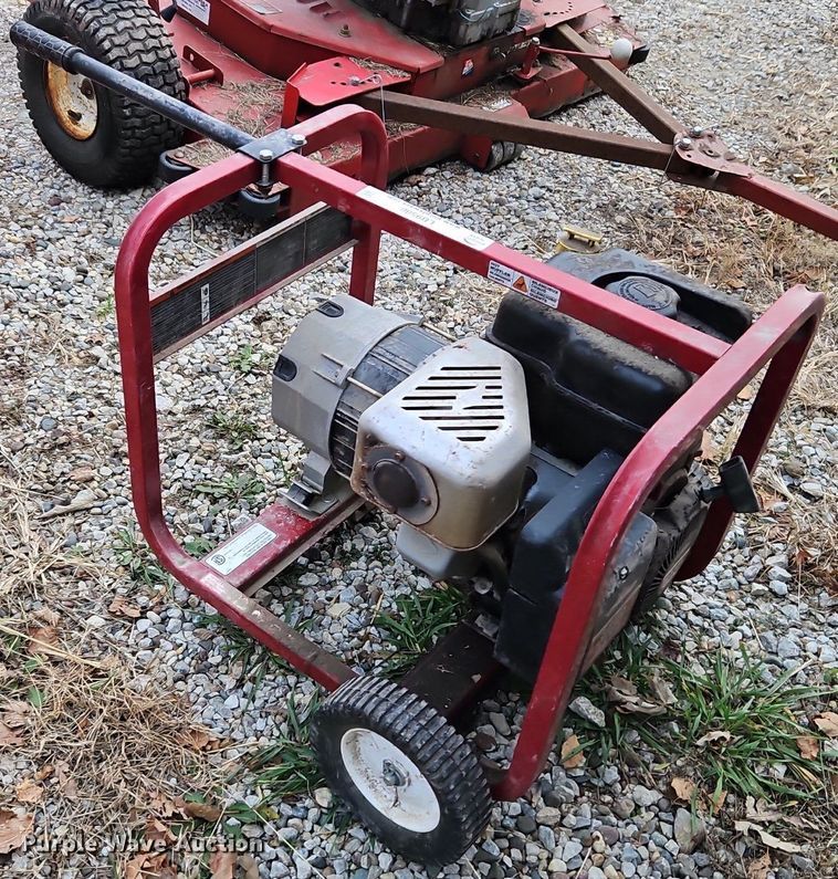 image for item LB9588 Briggs and Stratton 01653  generator