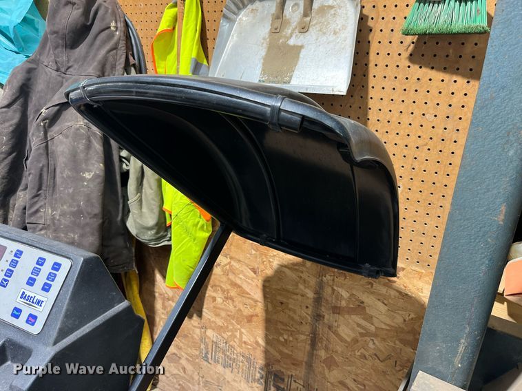 image for item LD9815 2016 BaseLine 550  tire balancer