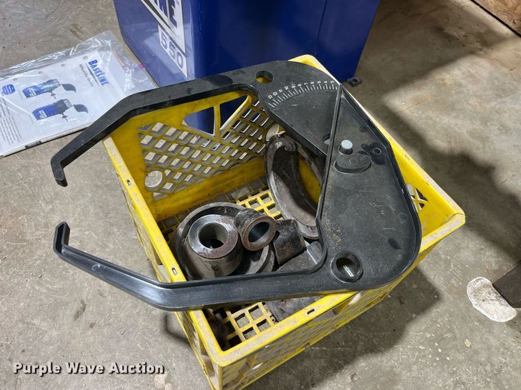 image for item LD9815 2016 BaseLine 550  tire balancer