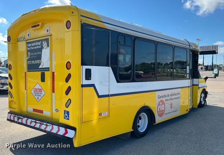 image for item LF9507 2017 Chevrolet Express  shuttle bus