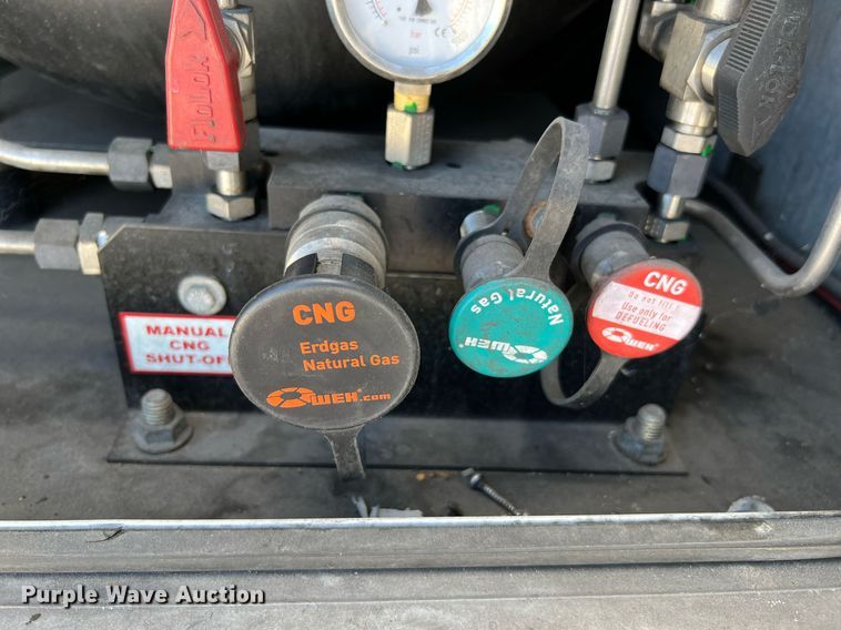 image for item LF9507 2017 Chevrolet Express  shuttle bus