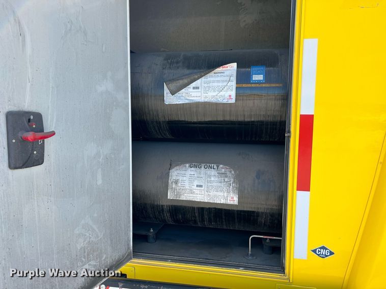 image for item LF9507 2017 Chevrolet Express  shuttle bus