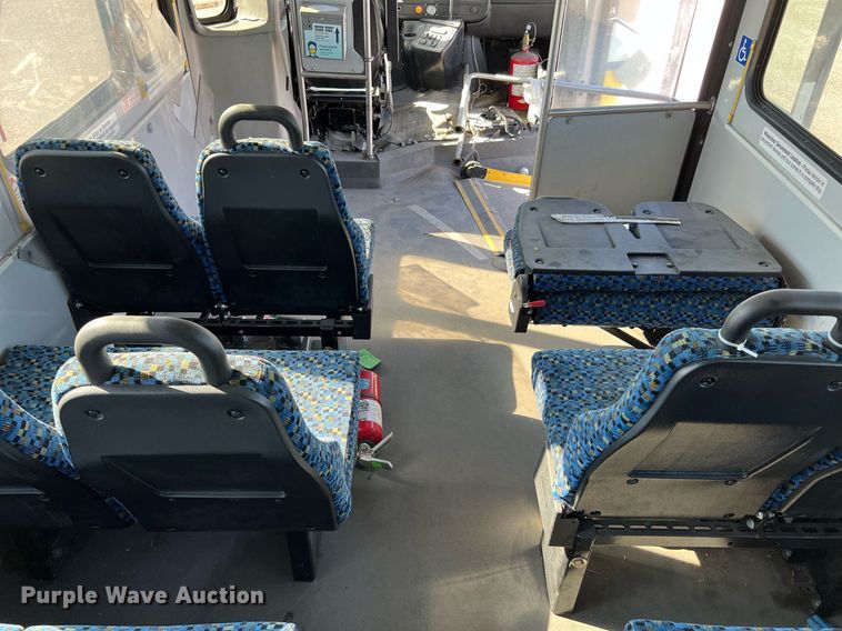 image for item LF9507 2017 Chevrolet Express  shuttle bus