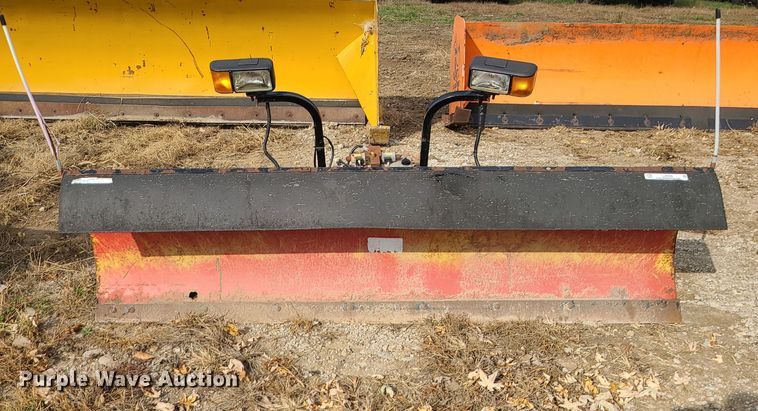 image for item LJ9309 Hiniker  96" snow plow
