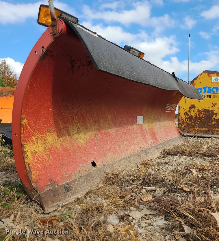 image for item LJ9309 Hiniker  96" snow plow