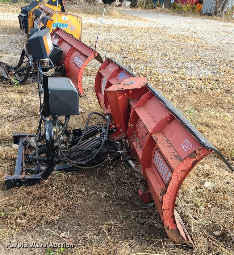 image for item LJ9310 Hiniker  102" v plow