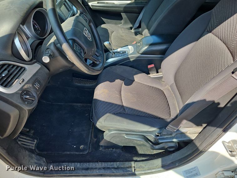 image for item LM9139 2015 Dodge Journey  SUV