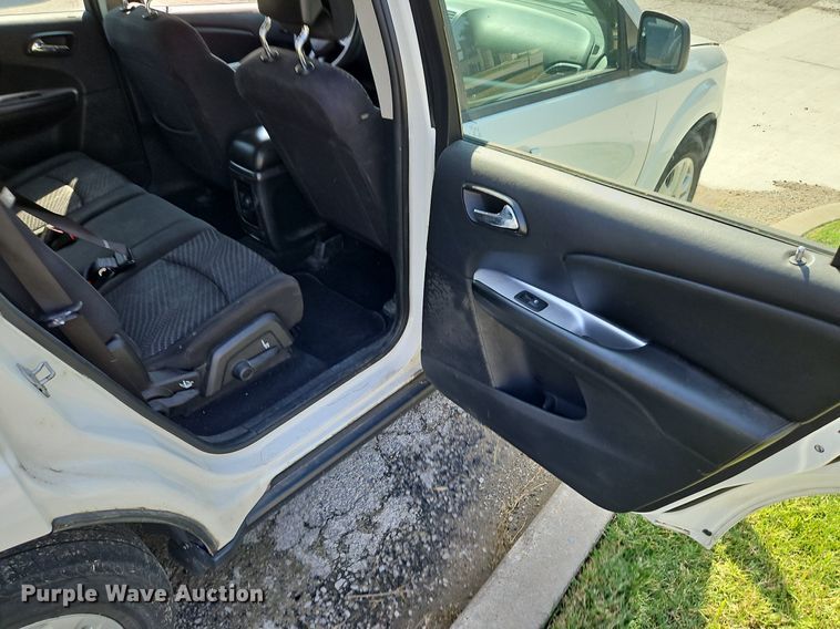 image for item LM9139 2015 Dodge Journey  SUV