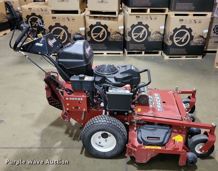 image for item LO9875 2018 Exmark Turf Tracer  ZTR lawn mower