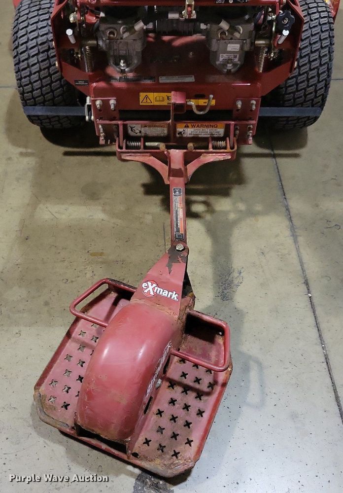 image for item LO9875 2018 Exmark Turf Tracer  ZTR lawn mower