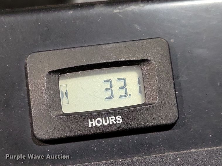 image for item LO9875 2018 Exmark Turf Tracer  ZTR lawn mower