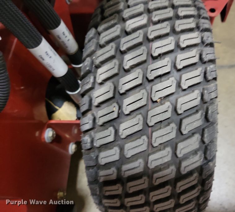 image for item LO9875 2018 Exmark Turf Tracer  ZTR lawn mower