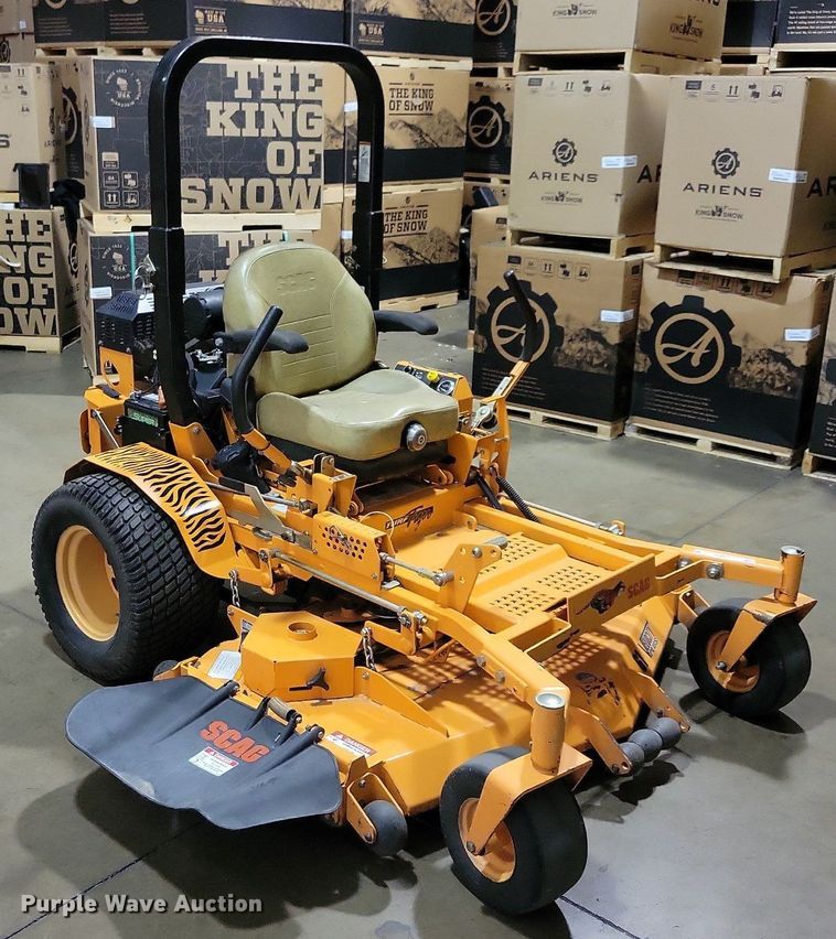 image for item LO9876 2013 Scag Turf Tiger  ZTR lawn mower