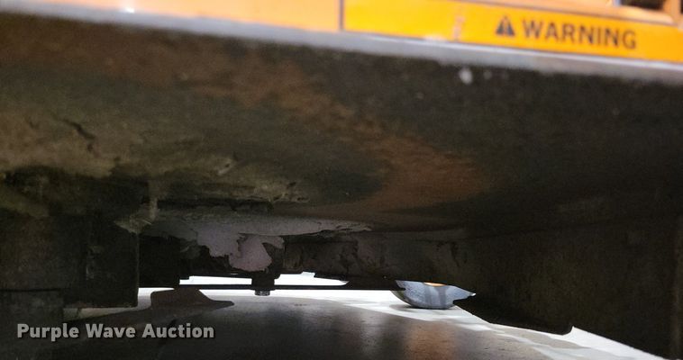 image for item LO9876 2013 Scag Turf Tiger  ZTR lawn mower