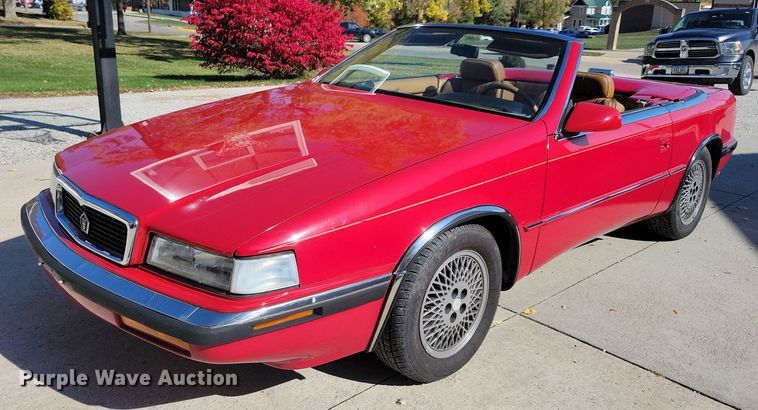 image for item LO9900 1989 Chrysler Maserati  convertible