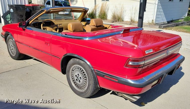 image for item LO9900 1989 Chrysler Maserati  convertible