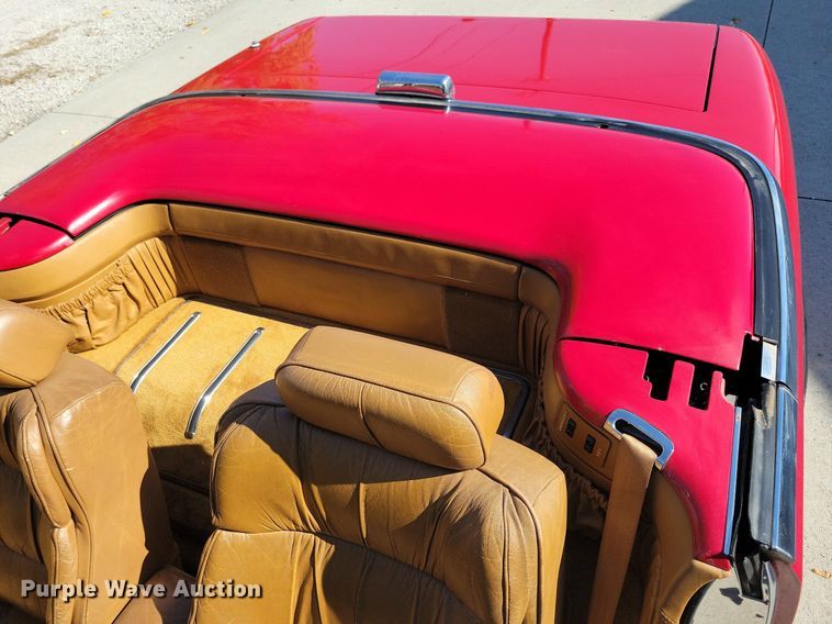 image for item LO9900 1989 Chrysler Maserati  convertible