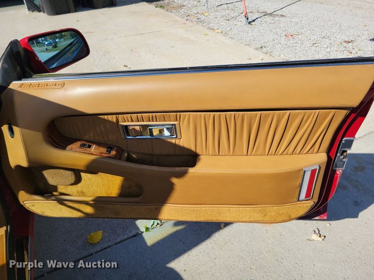 image for item LO9900 1989 Chrysler Maserati  convertible