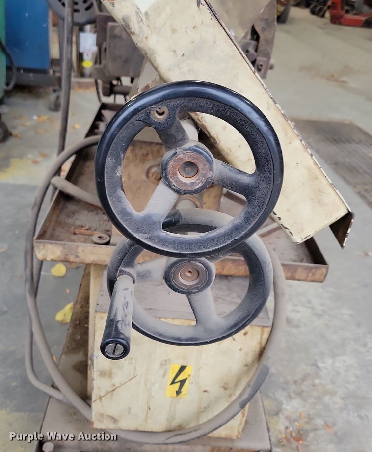 image for item LO9914 1989 Startrite C200W  band saw