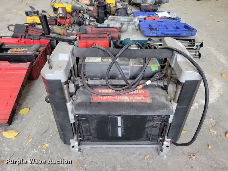 image for item LO9915 Tools