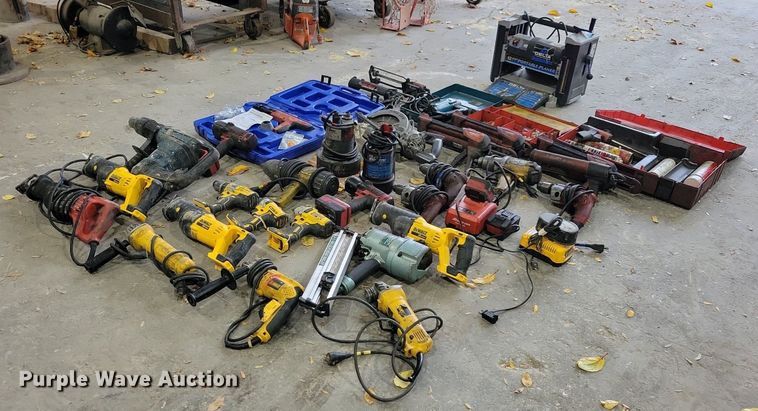 image for item LO9915 Tools