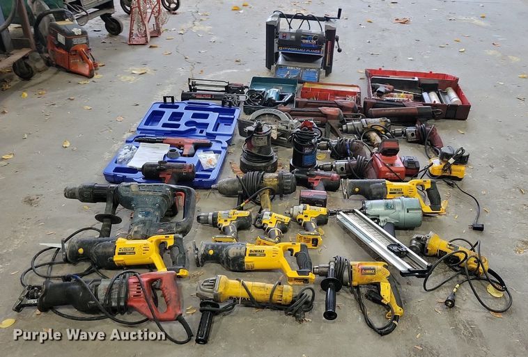 image for item LO9915 Tools