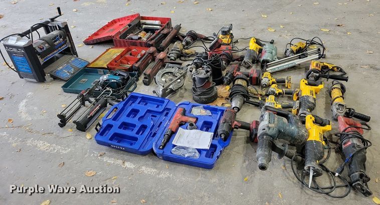 image for item LO9915 Tools