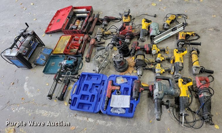 image for item LO9915 Tools