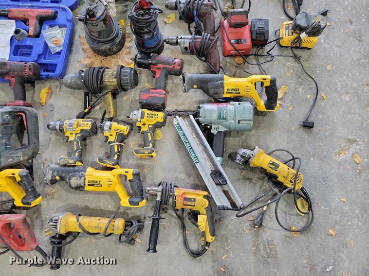 image for item LO9915 Tools