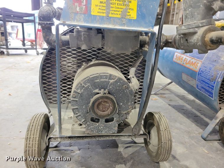 image for item LO9918 (2) Sure Flame S405 shop heaters