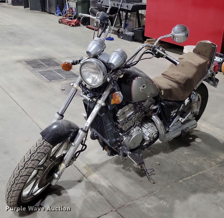 image for item LO9928 2004 Kawasaki Vulcan 750  motorcycle