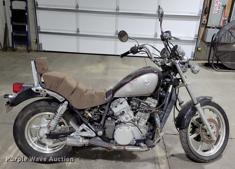 image for item LO9928 2004 Kawasaki Vulcan 750  motorcycle