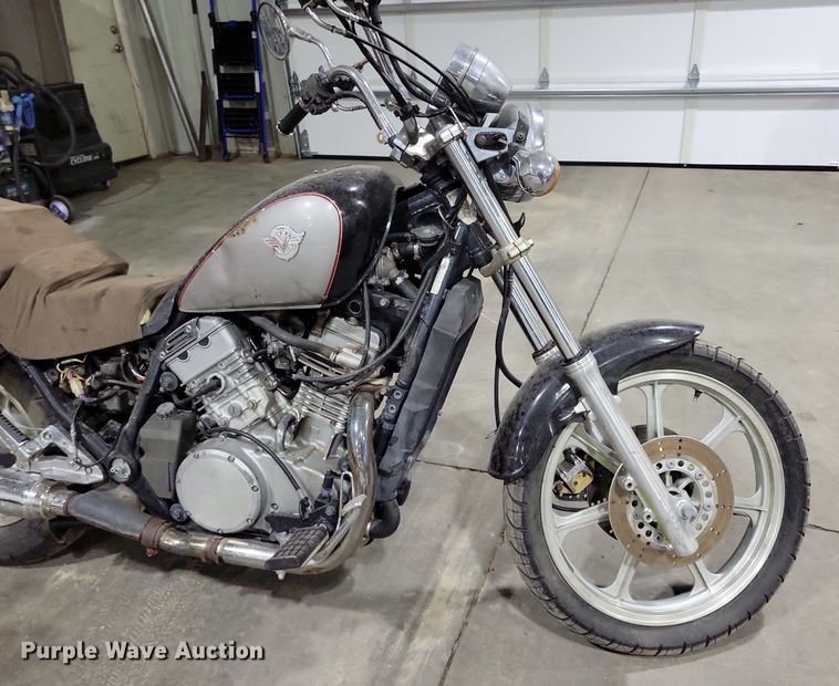 image for item LO9928 2004 Kawasaki Vulcan 750  motorcycle