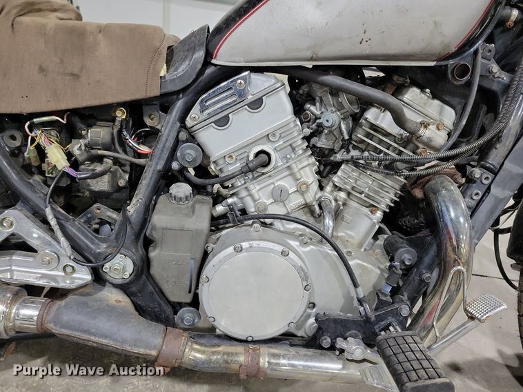 image for item LO9928 2004 Kawasaki Vulcan 750  motorcycle