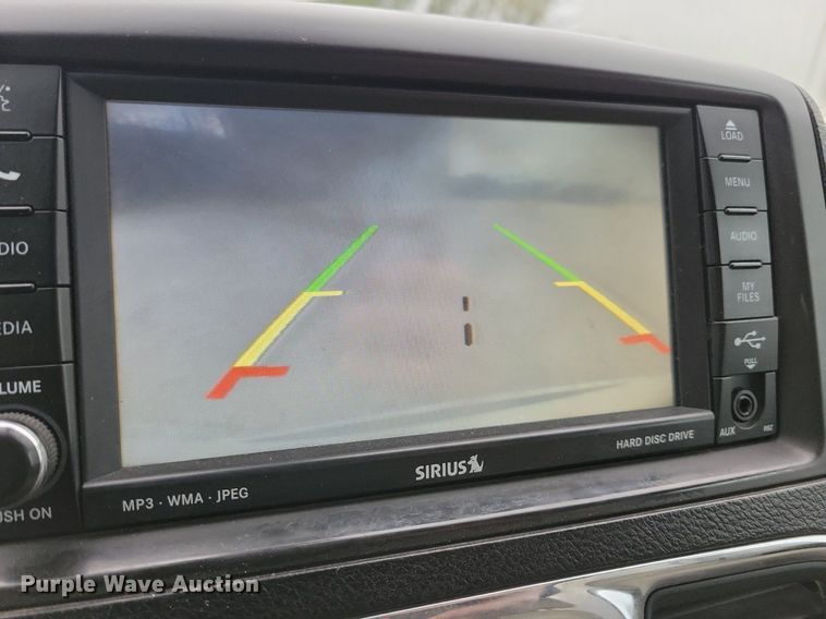 image for item LO9941 2011 Chrysler Town and Country  van