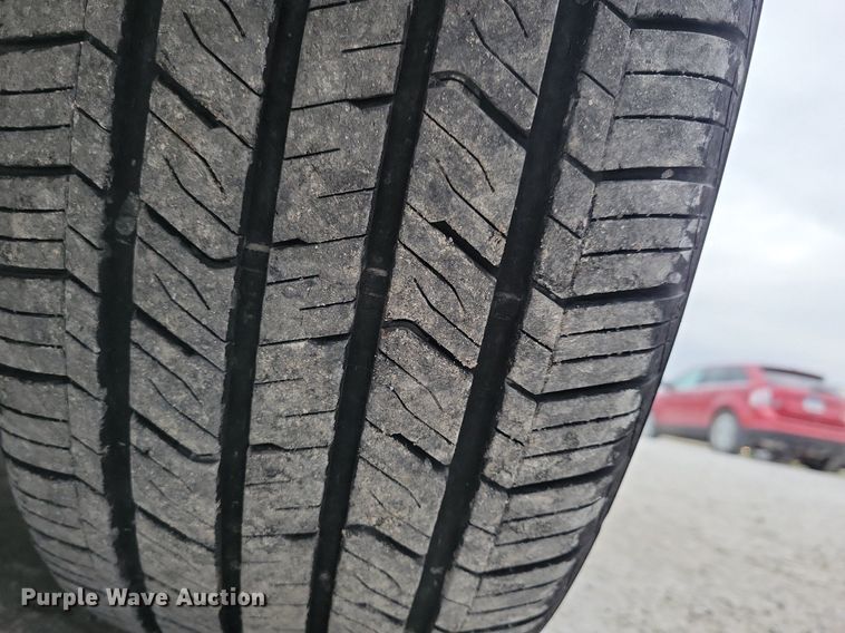 image for item LO9941 2011 Chrysler Town and Country  van