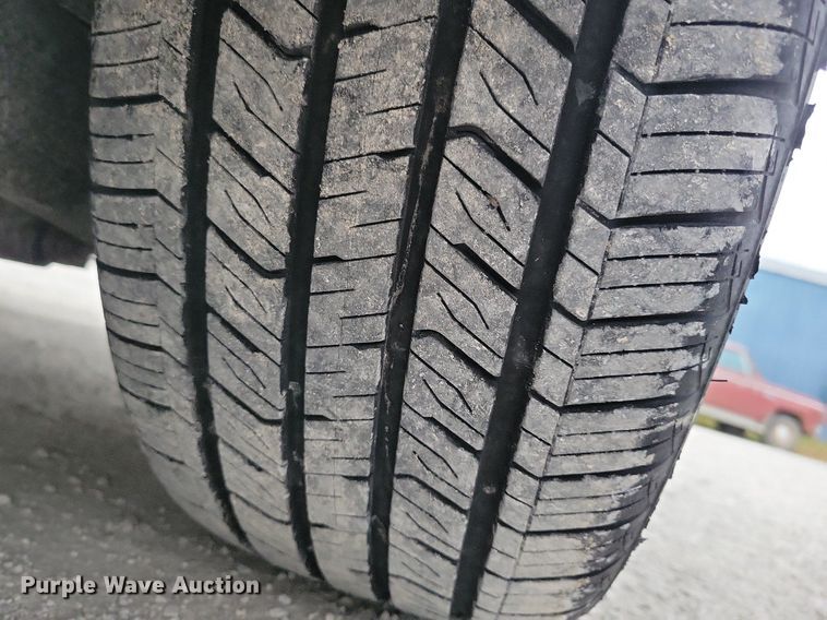 image for item LO9941 2011 Chrysler Town and Country  van