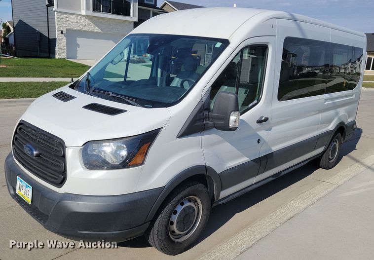 image for item LO9957 2017 Ford Transit 350  van